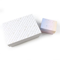 Boîte cadeau de luxe personnalisée en gros avec motif doré et boîte intérieure rose-violet dégradé, emballage texturé haut de gamme