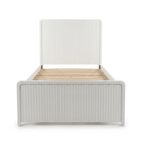 Cadre de lit élégant en bois taille King avec pin Radiata et MDF durables, design de plateforme spacieux et robuste, blanc/noir