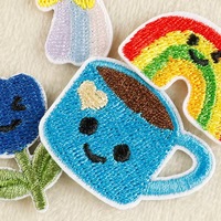 Patch brodé thermocollant mini format en feutre non tissé et PVC, écologique, avec paillettes, style coréen mignon, motif arc-en-ciel, tasses, soleil, fleurs et chapeaux