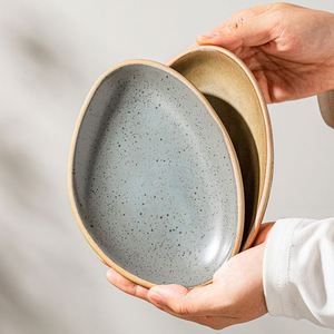 Assiettes en grès de style japonais, design vintage rétro nostalgique, de luxe léger, de forme irrégulière, pour grillades et plats variés - Product Image 4