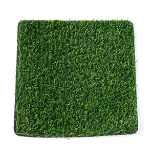 Gazon artificiel synthétique décoratif et souple pour la rénovation de terrasses, de villas et de paysages commerciaux - Product Image 1
