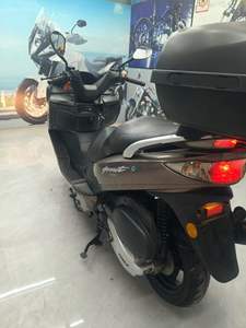 Scooter à essence Longjia de grande taille avec moteur monocylindre à frein à disque avant fabriqué dans le Jiangsu en Chine - Product Image 5