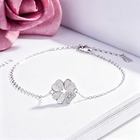 Ensemble de bijoux pour femmes en argent S925 étanche avec zircon, comprenant un pendentif trèfle à quatre feuilles, un collier, une bague, des boucles d'oreilles et un bracelet, personnalisable en gros