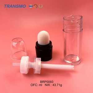 Conteneur de correcteur en plastique avec logo personnalisé, flacon de fond de teint liquide à visser avec applicateur éponge - Product Image 6