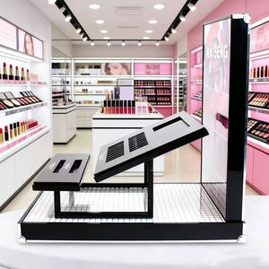 アクリル製化粧品カウンターディスプレイスタンド、取り外し可能なL字型カウンタートップ、LEDライト付きリップスティックディスプレイスタンド - Product Image 4
