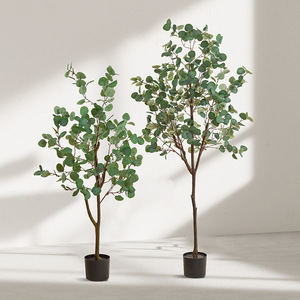 Árbol de eucalipto falso de 5 pies en maceta, planta de eucalipto, hojas de dólar plateado, árboles de seda, árbol Artificial para oficina en casa - Product Image 1