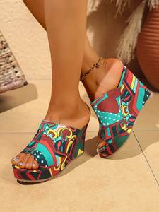 Vente en gros de sandales à talons compensés à imprimé tropical d'été 2025 pour femmes | Glissières antidérapantes | Chaussures de fête à la mode sur la plage - Product Image 6