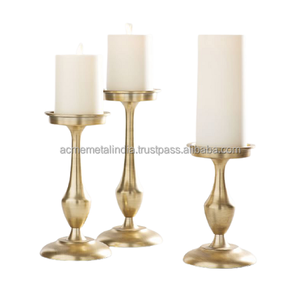 Chandelier à 6 branches en fer avec finition plaquée or, parfait pour une décoration intérieure élégante - Product Image 4