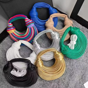 Bolso de Mano Mini de Lujo para Mujer 2025, Nuevo Diseño, Bandolera Tejida a Mano, Bolso Tipo Clutch Arcoíris Pequeño - Product Image 4