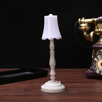Mini lampe LED alimentée par batterie, produits pratiques pour l'éclairage nocturne des enfants, Gadgets pour la maison