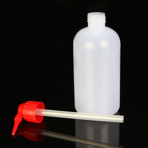 Botella de Spray de Plástico Langjian de 500 ml con Escala Graduada para Regar Plantas - Product Image 2