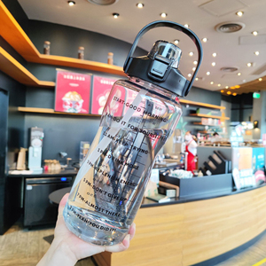 Eco Friendly 2l Motivational Plastic Water Bottle Hot Cold Plastic Drinking Bottle With Straw And Time Marker