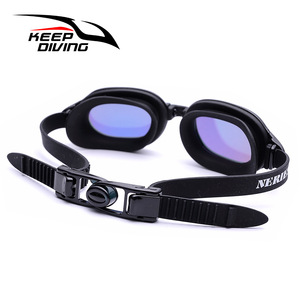 แว่นตาว่ายน้ำสำหรับดำน้ำรุ่น SG-860 เลนส์เคลือบมิเรอร์ ป้องกันฝ้า กันน้ำ กันรังสียูวี กรอบใหญ่ ใช้ได้กับทุกคน - Product Image 5