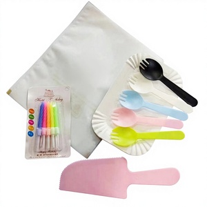 Ensemble de couverts jetables en plastique épaissi pour gâteau d'anniversaire (couteau, fourchette et bougie) pour fournitures de fête - Product Image 1