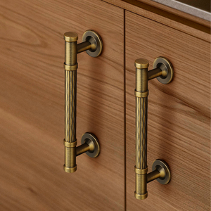 Moderne Minimalistische Zinklegierung Gold und Silber Schranktürgriffe Luxus-Möbel Schubladenknöpfe Kleiderschrank-Zuggriffe - Product Image 5