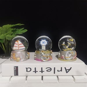 Quả Cầu Tuyết Tùy Chỉnh Quà Lưu Niệm Du Lịch Quả Cầu Pha Lê Bông Tuyết Sáng Tạo Phong Cách Đại Dương Thuyền Thuyền Buồm Neo Quả Cầu Tuyết Nhựa Ngọn Hải Đăng - Product Image 1