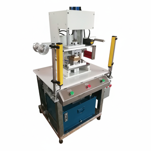 แสตมป์สบู่ลายนูนทำด้วยมือ - Product Image 1