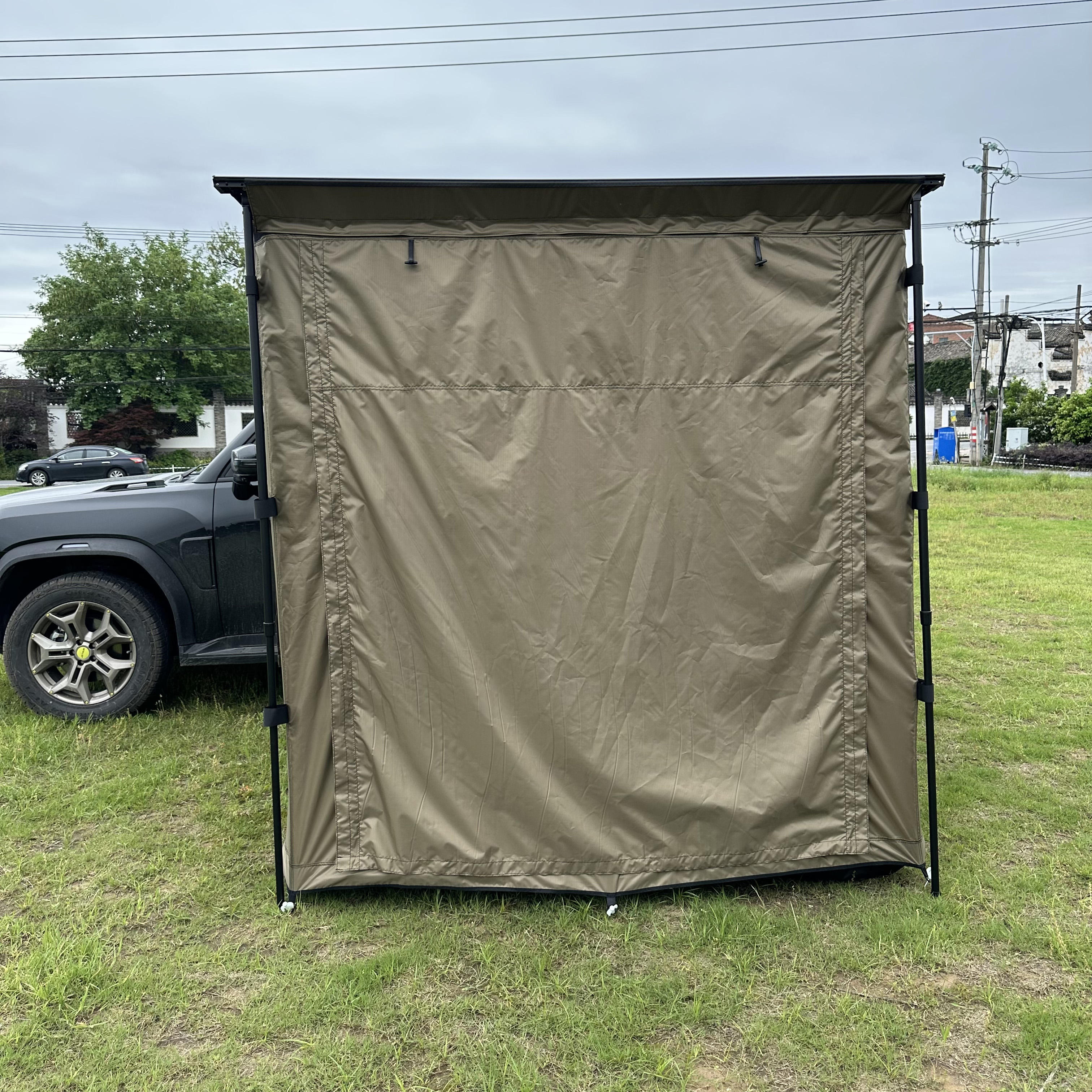 สีดำสีกากี