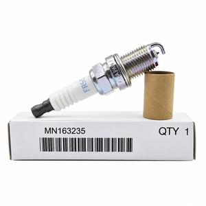 Bougies d'allumage Iridium Double Platine Auto MN163235 FR5EI pour Mitsubishi Citroën Peugeot - Product Image 1