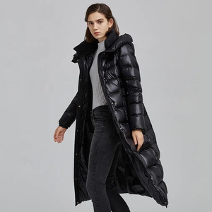 Veste d'hiver pour <span class=keywords><strong>femme</strong></span> OEM, <span class=keywords><strong>longue</strong></span>, coupe-vent, en duvet avec capuche, motif imprimé couleur vive, doudounes chaudes pour femmes - Product Image 2