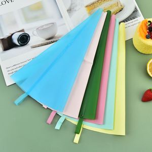 Custom Wholesales High Quality 12inch 14inch 16inch Bakeware Cake Decorating Tool Reusable TPU Silicone Pastry <b>Piping</b> <b>Bags</b> - Product Image 6