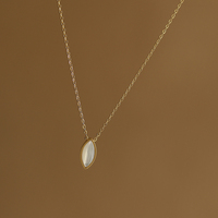 Meilleurs bijoux cadeau d'anniversaire pour mère, pendentif en pierre d'oeil de cheval en coquille blanche naturelle, collier gratuit en or 18k pour femme