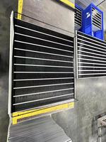 Étagère à rouleaux à gravité pour supermarché, en métal, légère, personnalisée, pour boissons, bouteilles de bière, canettes