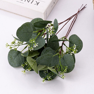 Feuilles d'eucalyptus artificielles, petite branche unique, bouquet très demandé pour la décoration de mariage, utilisation intérieure et extérieure - Product Image 1