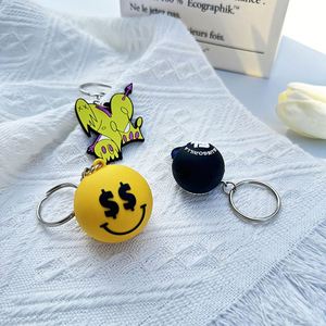 Porte-clés mignon en forme de dessin animé, porte-clés personnalisé en silicone souple 3D, porte-clés en PVC de qualité supérieure, accessoires de dessin animé et d'anime - Product Image 2