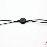 Logo de nom de vêtement personnalisé Swing Hang Price Tag cordon coloré en nylon et silicone Hang Tag chaîne pour chaussures