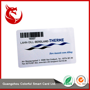 Tarjeta de PVC para Membresía o Negocios, con Recubrimiento Brillante 4C/4C, Impresa en Offset con Código de Barras y Código QR - Product Image 5