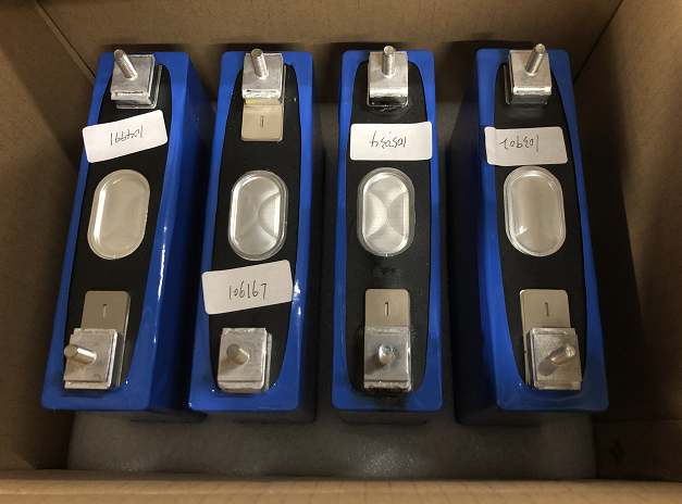 Rechargeable High Quality 3.7v 100Ah 3.65V100Ah NMC Prismatic Lithium battery cell