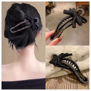 Pince à cheveux bec de canard grande taille pour l'arrière de la tête, avec diamants incrustés, design élégant et moderne, idéale pour l'été - Product Image 6