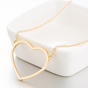 Collar con Colgante <span class=keywords><strong>de</strong></span> Corazón <span class=keywords><strong>de</strong></span> Durazno Geométrico Simple <span class=keywords><strong>de</strong></span> Acero Inoxidable, Joyería Personalizada con Colgante <span class=keywords><strong>de</strong></span> Corazón Hueco - Product Image 5