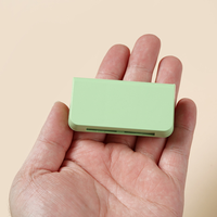 Mini boîte à pilules portable en plastique avec logo personnalisé, cadeau promotionnel, petite boîte à pilules pour 3 prises quotidiennes, boîte de rangement pour vitamines pour pharmacie