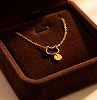 Bracelet personnalisé en acier inoxydable avec contour de chat et initiale, breloque disque lettre sur mesure, chaîne délicate, cadeau personnalisé pour femme