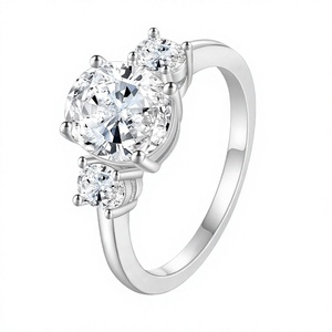 Bague de Fiançailles OAHLAN en Argent Sterling 925 Plaqué Or avec Moissanite Ovale 2 carats Grade D et Sertissage à Griffes – Collection Promesse - Product Image 3