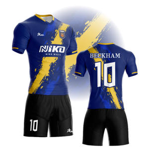 Maglie da Calcio Estive Personalizzabili Set Completo Stampa Digitale Scollo a V in Fibra di Poliestere Traspirante ad Asciugatura Rapida Unisex Adulto Manica Corta - Product Image 1