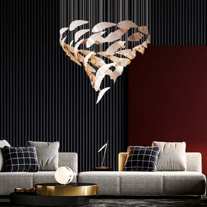 Grande suspension d'intérieur moderne et contemporaine en verre de luxe Ailes suspendues Lustres et lampes en verre de couleur personnalisée - Product Image 1