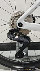 Bicicleta de <span class=keywords><strong>Carretera</strong></span> MCELO de Carbono Completo, Shimano Ultegra Di2 R8170, 2x12 Velocidades, Frenos de Disco Hidráulicos, Bicicleta Completa Aerodinámica para Carreras - Product Image 3