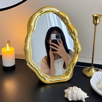 Espejo Redondo Pequeño De Lujo Ligero De Alta Gama Y Moderno Para Tocador De Maquillaje De Escritorio Para Estudiantes, Diseño De Alto Valor Estilo Celebridad De Internet