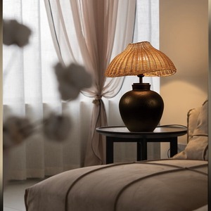 Lampe de table en rotin de style Wabi Sabi, base en céramique, ampoule LED E27, commande par interrupteur, pour salon, chambre à coucher, éclairage d'ambiance - Product Image 1