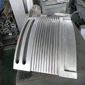 Revêtement en aluminium sur mesure, décoration de bâtiment personnalisée pour bâtiments commerciaux - Product Image 1