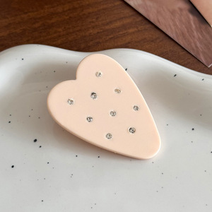 Kinling venta al por mayor Simple amor forma diamante lado pico de pato Clip acetato pinzas para el cabello - Product Image 5