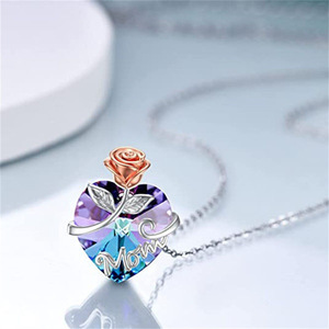 Collier Cœur Océan Bicolore Tendance avec Fleur de Rose Entrelacée et Cristal d'Amour – Cadeau Fête des Mères pour Maman - Product Image 3
