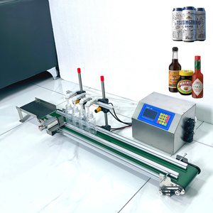 Machine de remplissage de liquides chimiques, huiles, détergents et savons, à quatre têtes, avec convoyeur de transfert et ensacheuse - Product Image 2