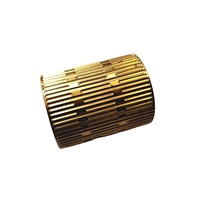 Piezas de torneado personalizadas para torno CNC: procesamiento de latón, cobre, bronce y acero inoxidable con diseño floral.