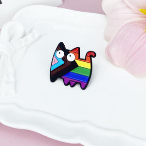 Pin insignias fabricante alfileres de esmalte de alta calidad al por mayor personalizado lindo animal de dibujos animados orgullo Arco Iris esmalte suave pin de solapa gato - Product Image 6