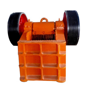 Concasseur à mâchoires de 15 t/h de capacité, rouge, équipement industriel de traitement de pierres pour l'exploitation minière - Product Image 3
