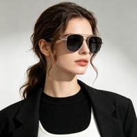 Lunettes de soleil polarisées TAC UV400 unisexes légères en métal doré rondes, dégradé rouge-brun ambre soleil, anti-reflet HD pour hommes